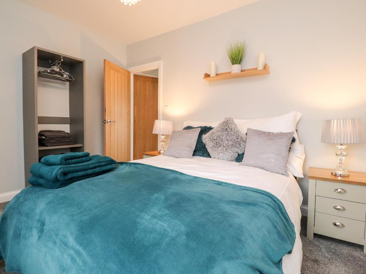 Ferry View Apartment Флийтуд Екстериор снимка